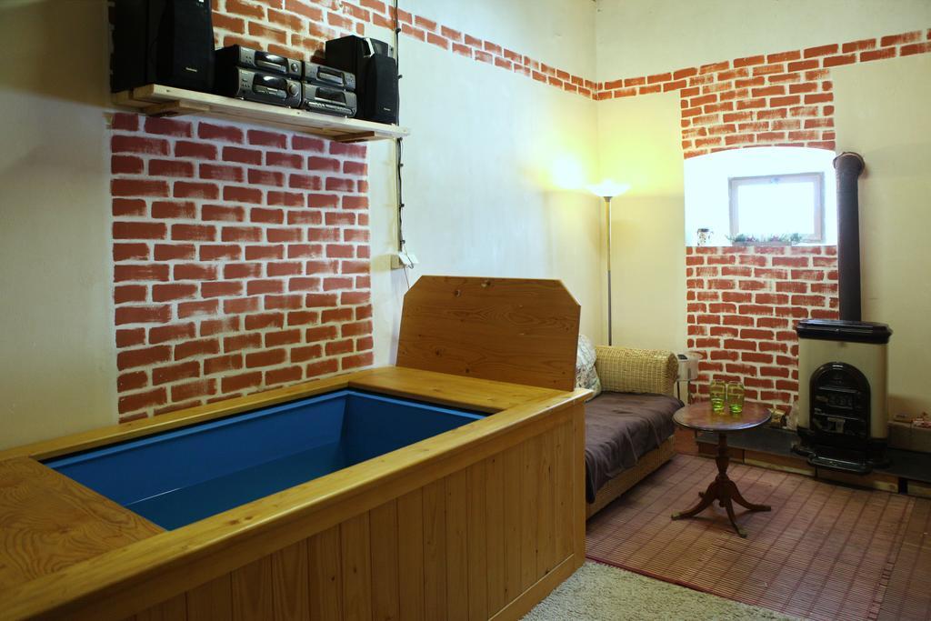 Hrazdeny Statek Mytinka Guest House Ngoại thất bức ảnh