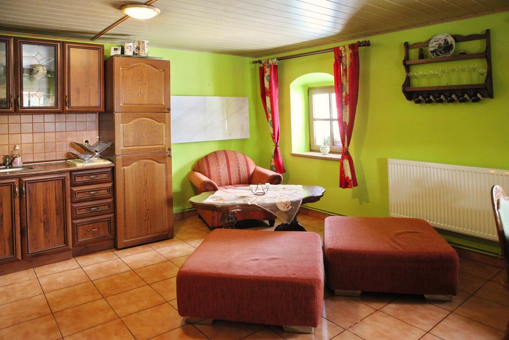 Hrazdeny Statek Mytinka Guest House Phòng bức ảnh