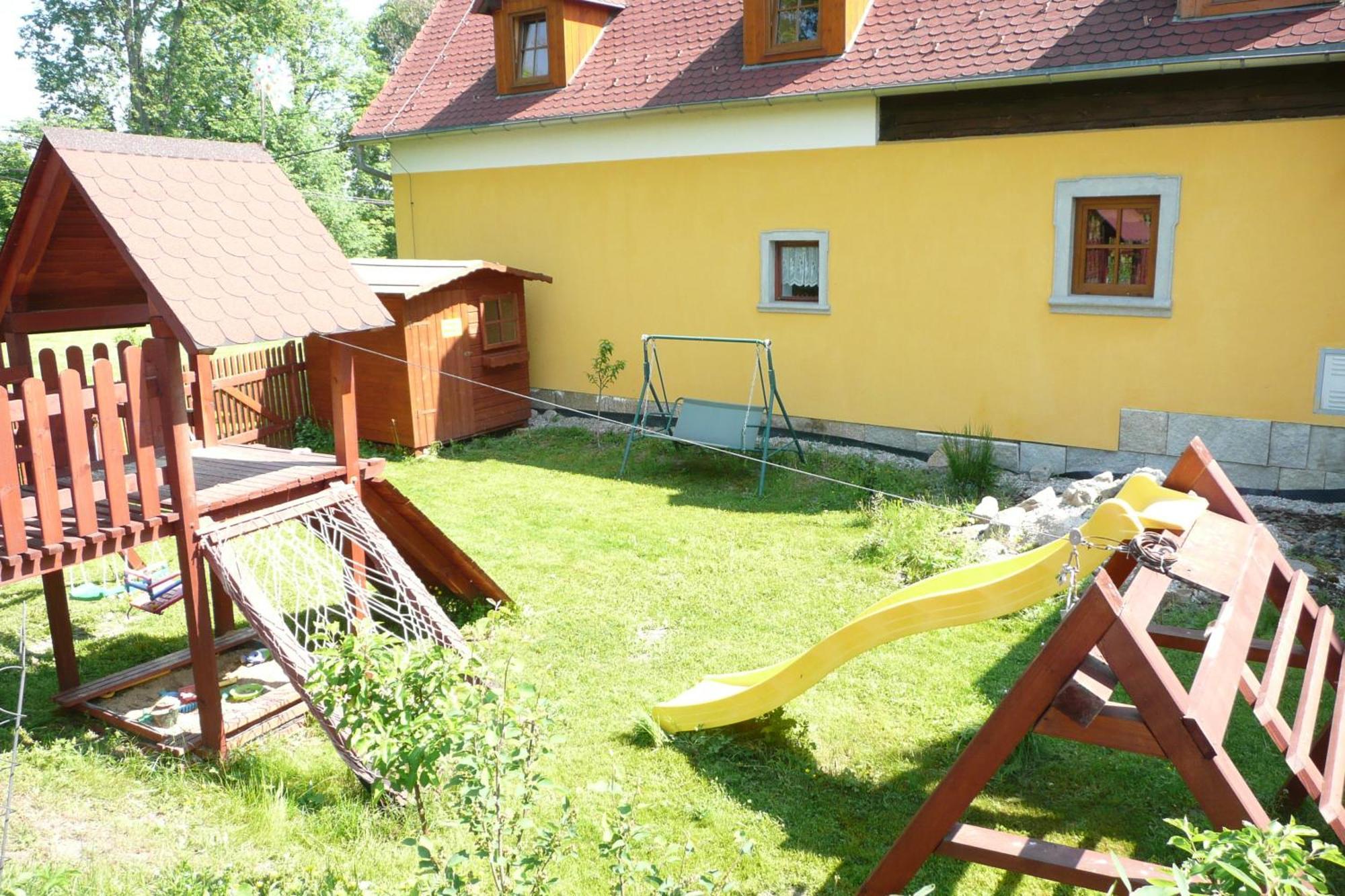 Hrazdeny Statek Mytinka Guest House Ngoại thất bức ảnh