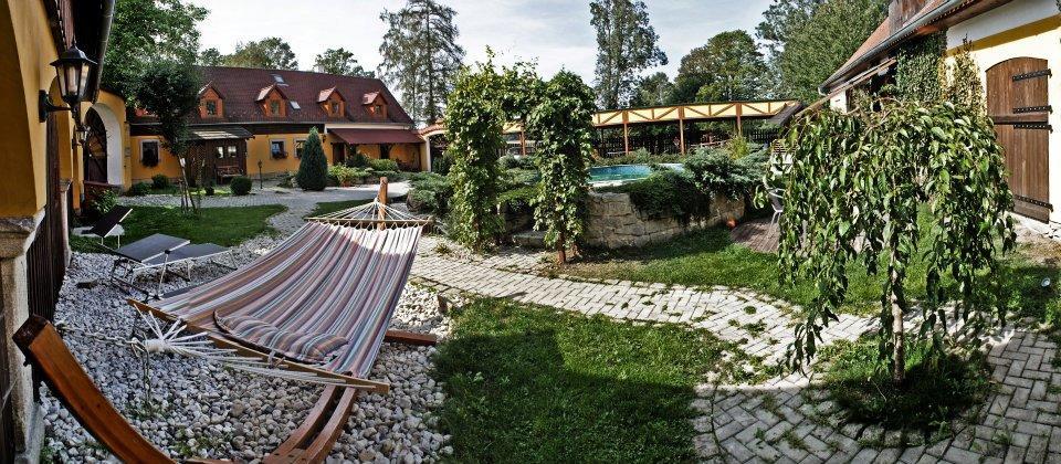Hrazdeny Statek Mytinka Guest House Ngoại thất bức ảnh